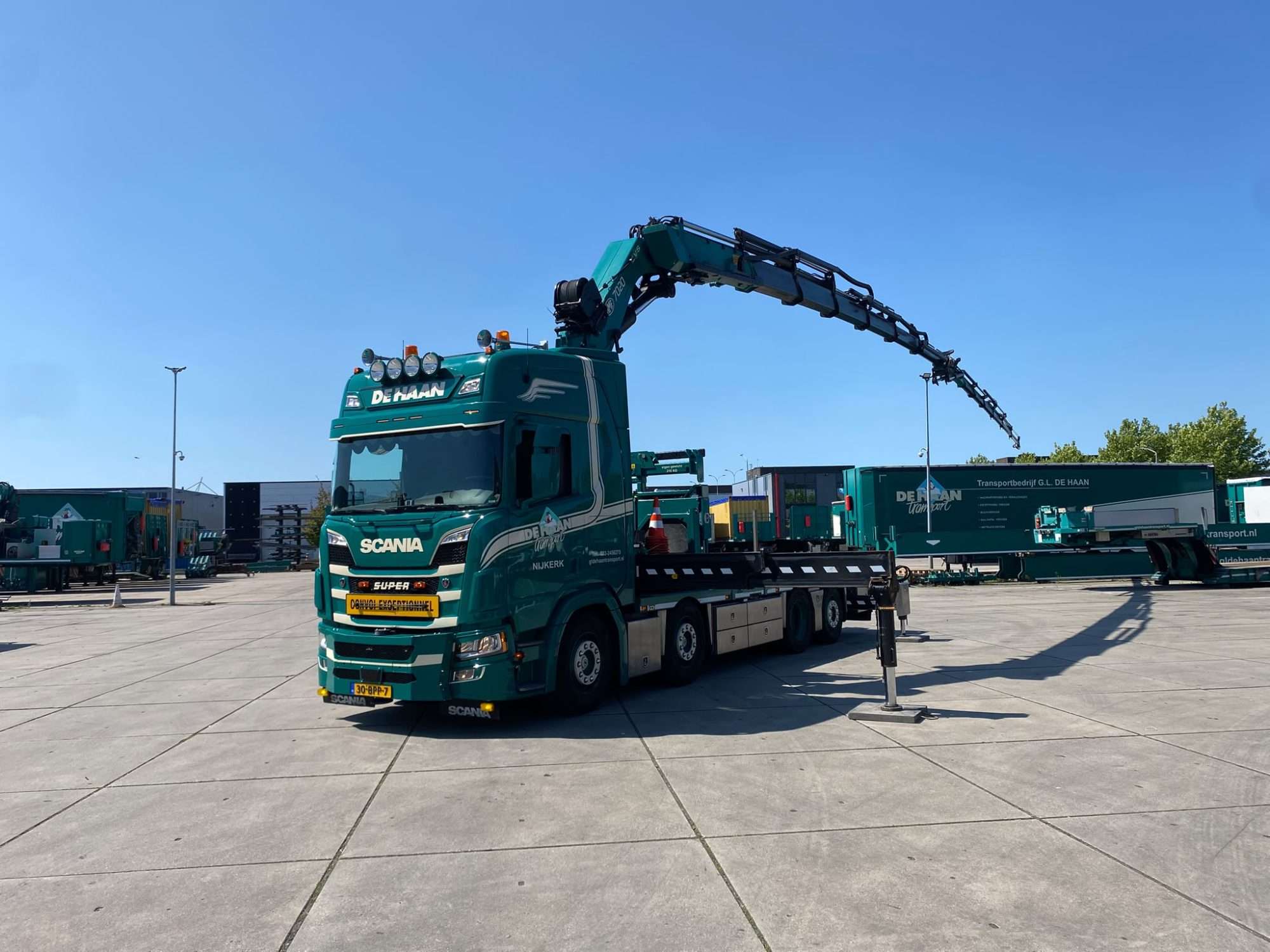 autolaadkraan - wagenpark - de haan transport