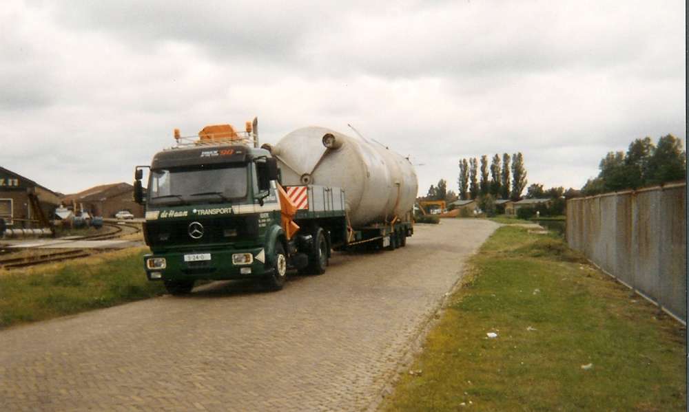 historie-de-haan-transport-05 nieuw met grote tank op semi 1000